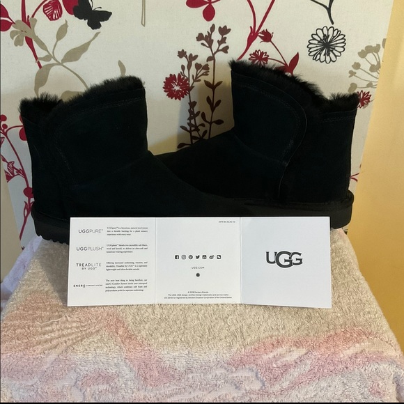 Ugg Women’s Classic Mini Fluff Hi - Low Boots Size AU 8 $112 - Picture 8 of 14